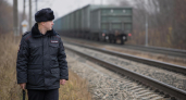 В Ростовской области 20-летняя девушка попала под грузовой поезд на перегоне Лихая – Каменская