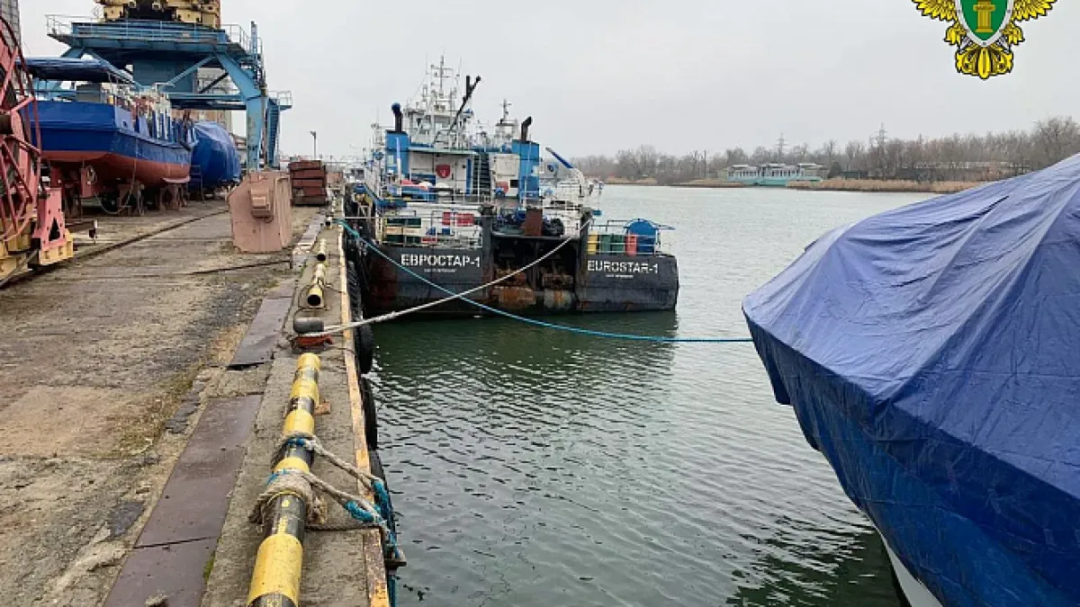 Ростовский завод годами работал без экологических разрешений в порту