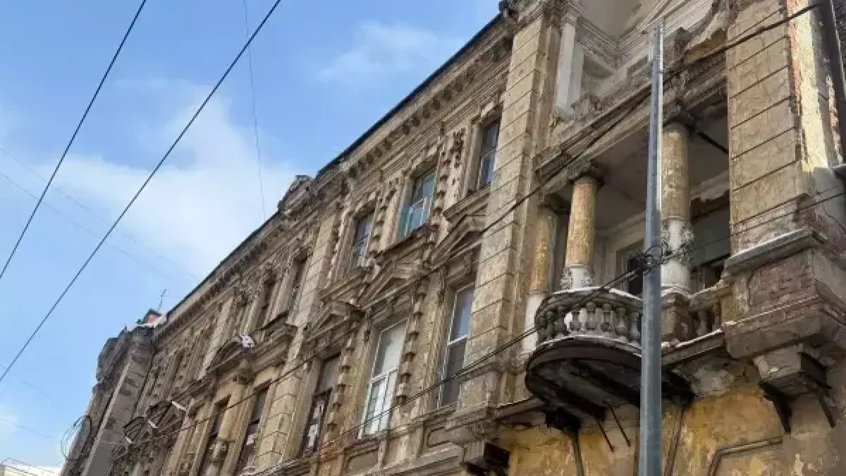 Госдума разрешила регионам самостоятельно лишать дома статуса памятников