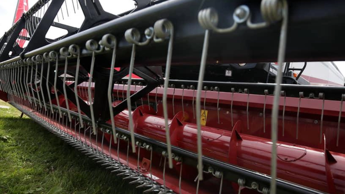 Ростовские аграрии работают на 13 тысячах комбайнов и 28 тысячах тракторов