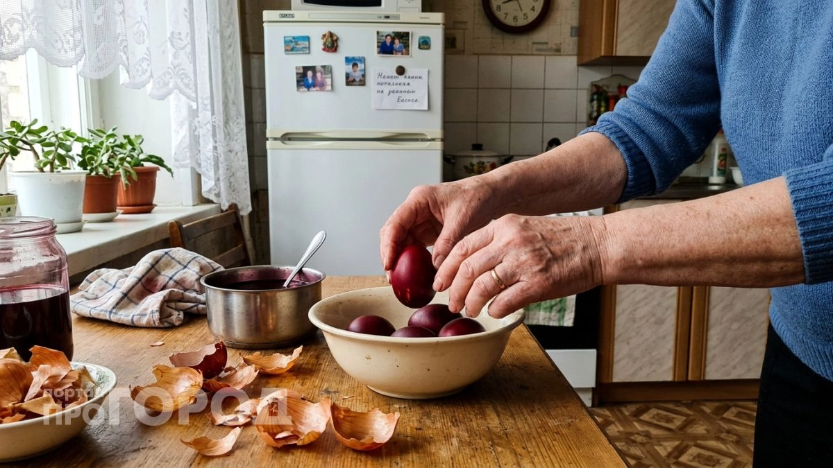 Выброси синтетику: яйца в натуральном цвете выглядят богаче любого магазинного набора