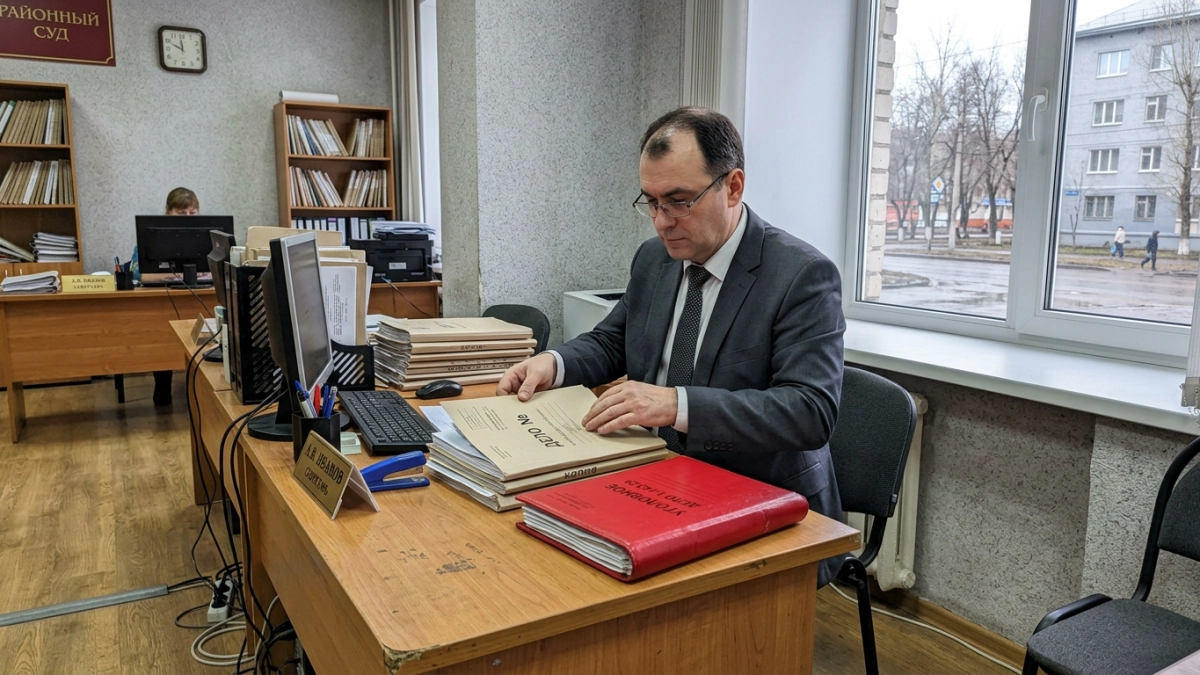 Глава Пролетарского района останется под стражей до апреля 2026 года