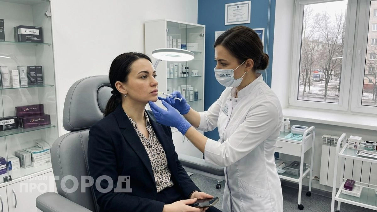 Забудь про уколы в губы, ведь теперь мы выбираем эту быструю процедуру для подтяжки овала лица
