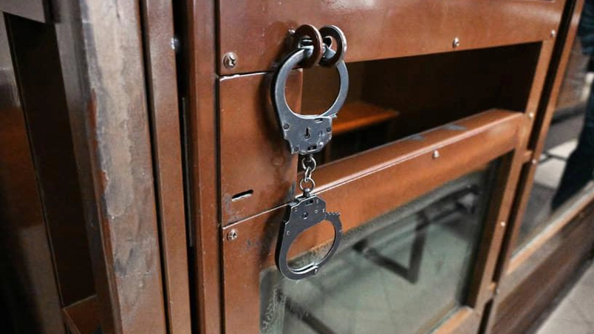 В Ростове накрыли подпольные цеха с тоннами спирта и тысячами бутылок