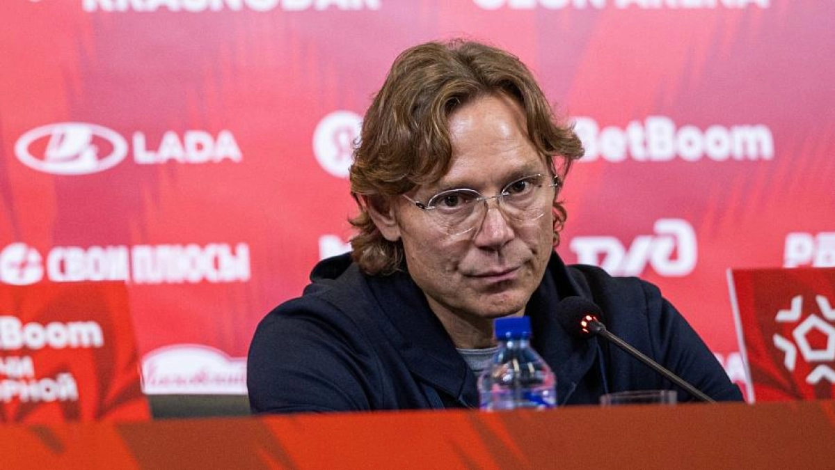 Карпин хочет сыграть в Ростове, но логистика пока не позволяет