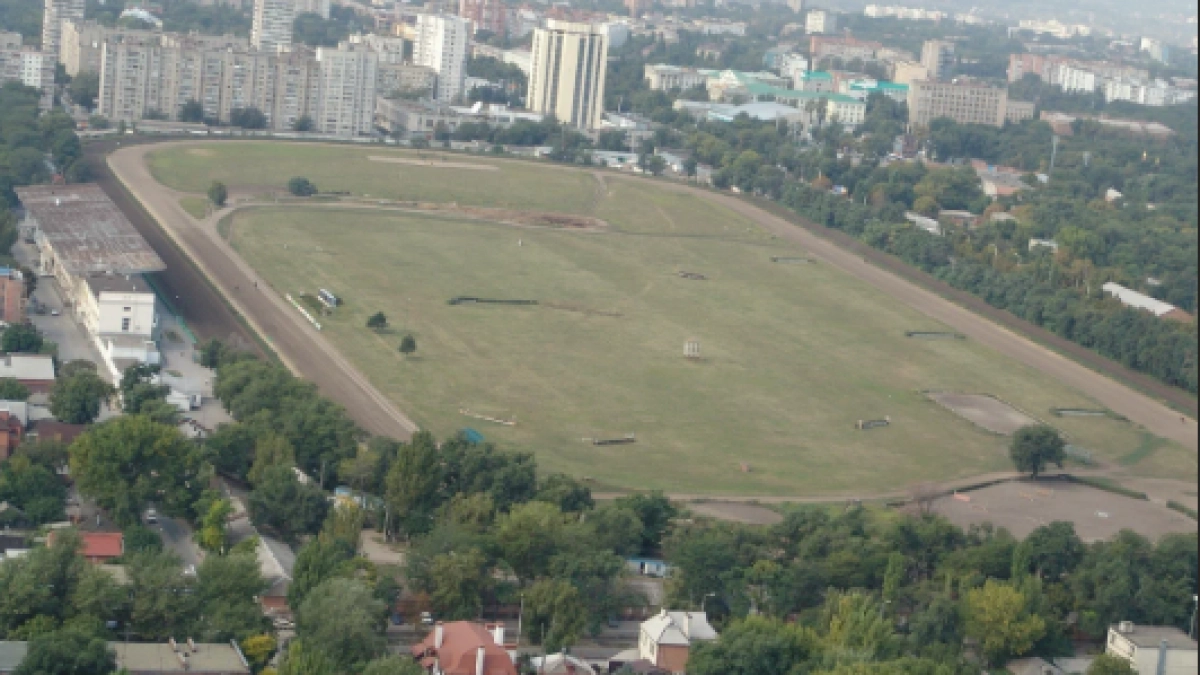 Прокуратура потребовала повторно рассмотреть статус ростовского ипподрома