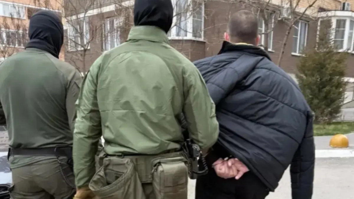 Командир батальона ДПС Ростова задержан за взятки от эвакуаторщиков