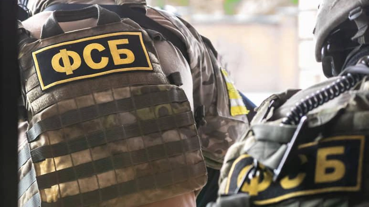 ФСБ задержала двух безработных, готовивших поджог подстанции в Батайске по заданию из Telegram