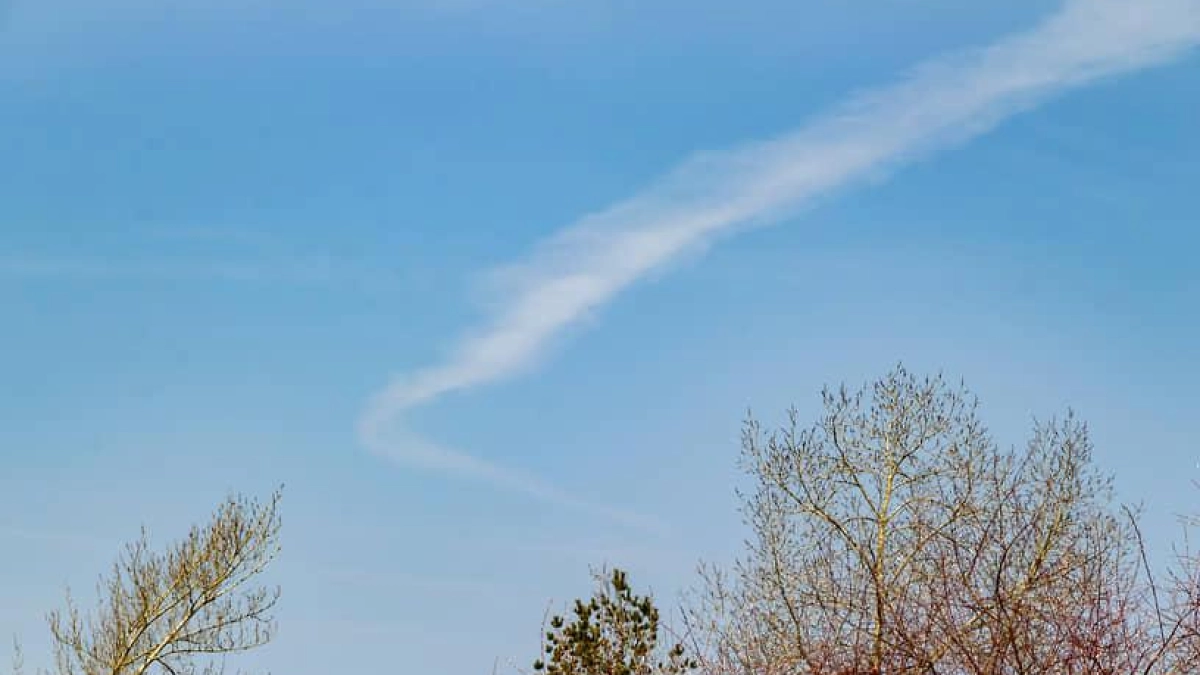 В Таганроге оценивают ущерб после удара по складам и судну в заливе