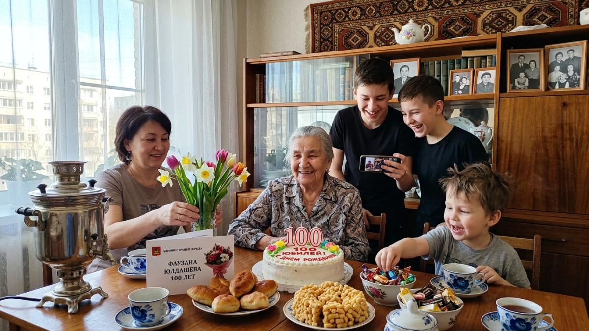 Новочеркасская долгожительница Фаузана Юлдашева отметила вековой юбилей