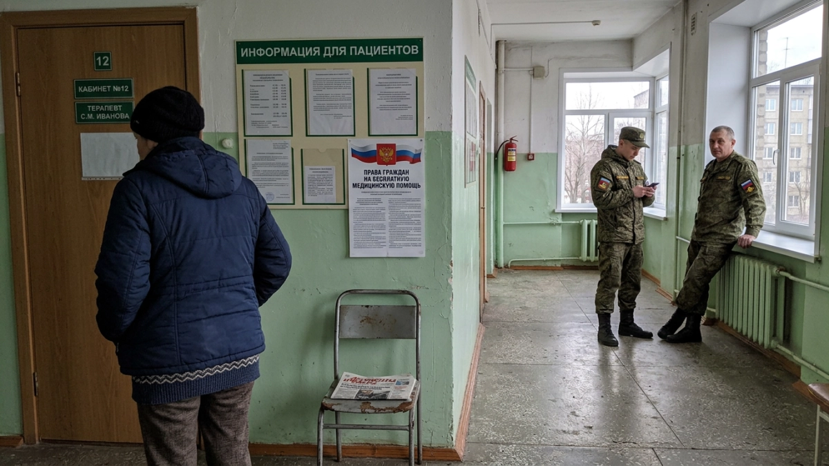 Жительница Сальска обманула десятки военных, торгуя местами в госпитале