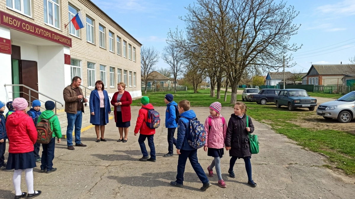 В хуторе Паршикове после двух лет ремонта открылась школа на 85 учеников