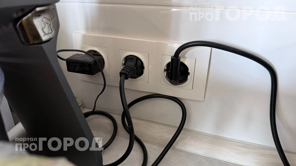 Ваша квартира может сгореть за минуту: проверьте эти пять пар электроприборов, которые запрещено включать вместе