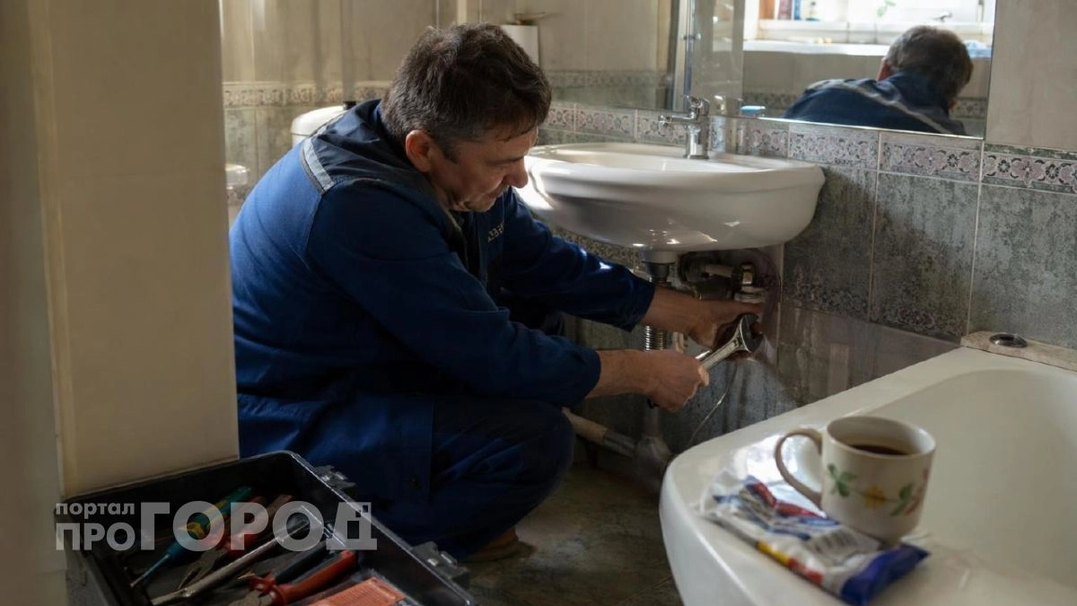 5 критически важных профессий в Ростовской области, за которые платят сущие копейки