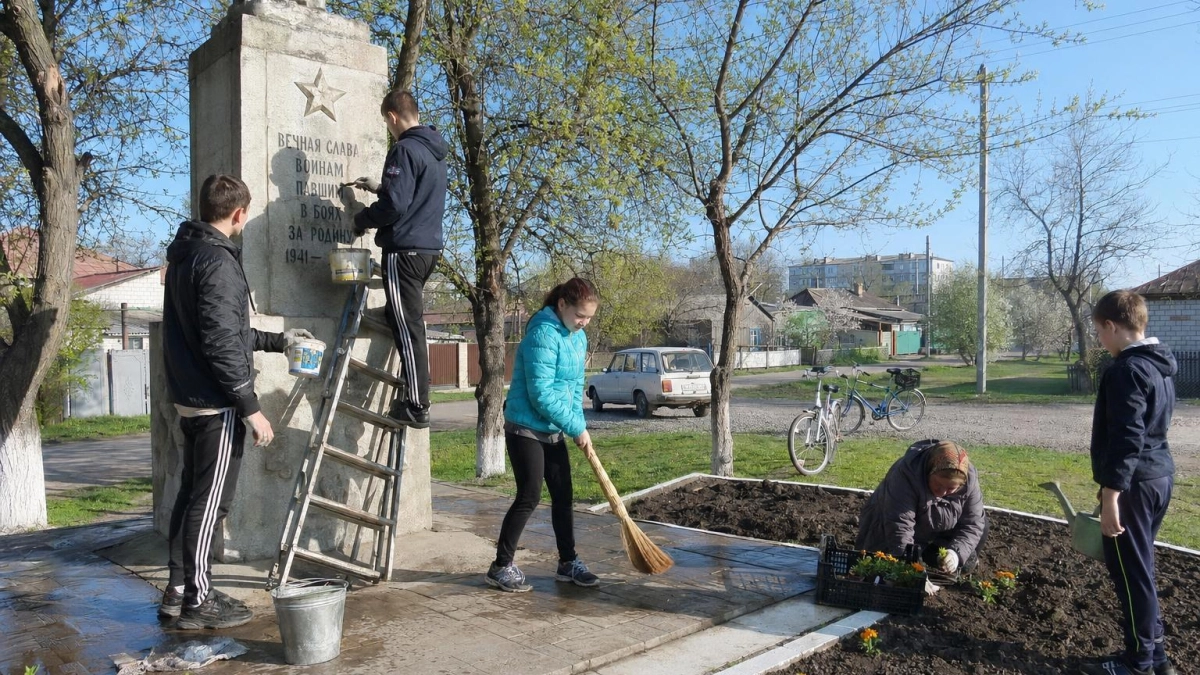 29 тыс. жителей Дона привели в порядок почти 1800 памятных объектов