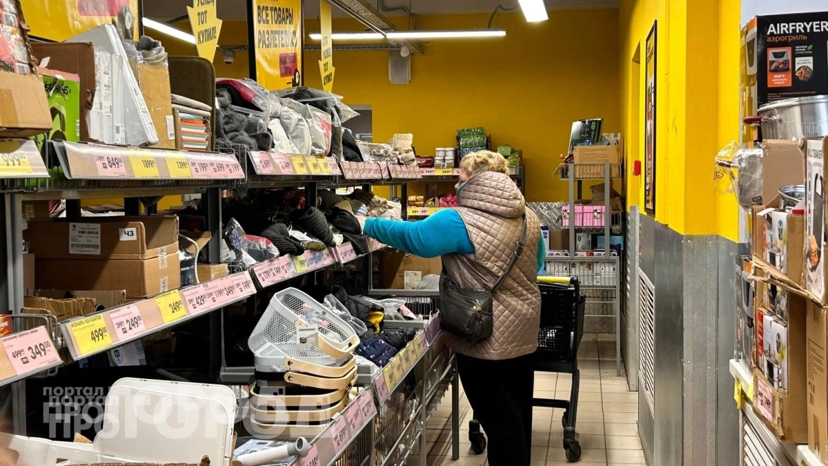Больше не трачу выходные на мытье стекол: в Чижике появился робот, который берет всю грязную работу на себя