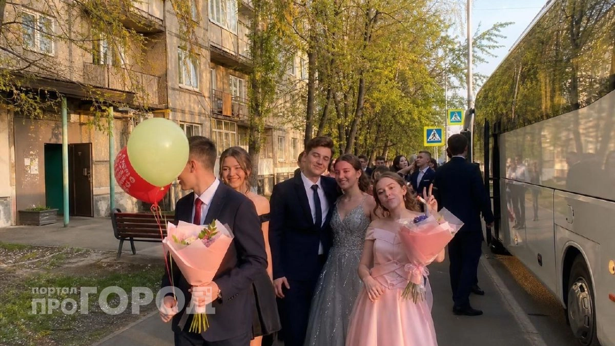 Сколько стоит собрать ребенка на выпускной на Ростовской области в 2026 году: реальные цены