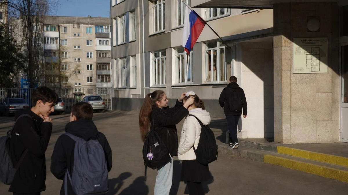 Таганрог не переведёт школы на дистант вопреки просьбам родителей