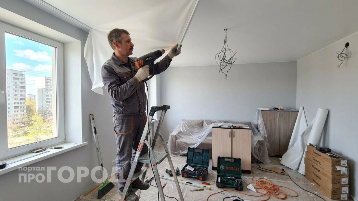 Хватит гадать с очередностью ремонта: эксперт объяснил почему потолок и обои нужно делать именно так