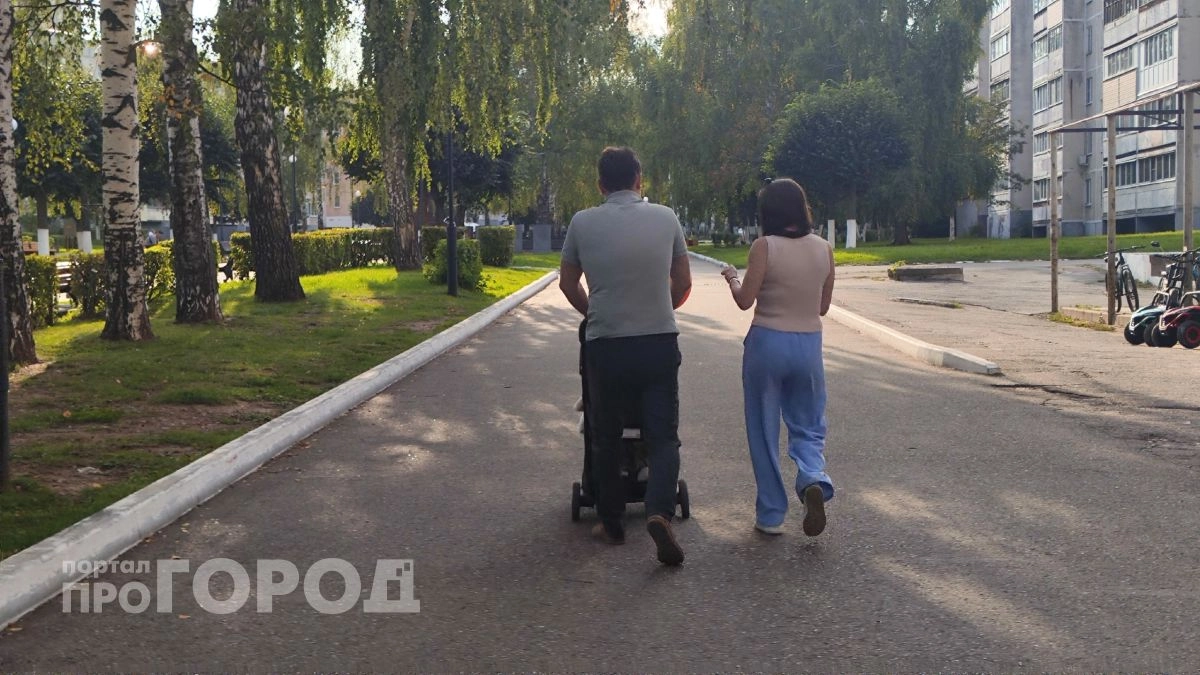 Вы совершаете грубую ошибку на кладбище в Троицкую субботу: священник объяснил как избежать беды в этот день