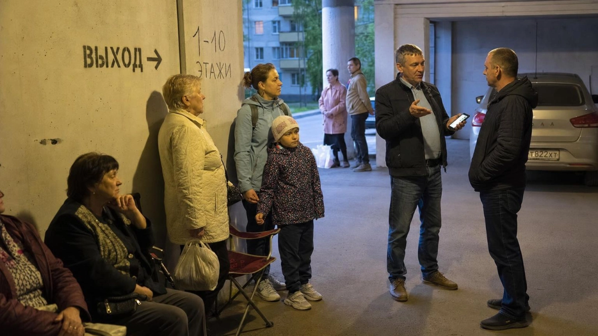 В Таганроге объявлена ракетная и беспилотная опасность: жителей просят укрыться