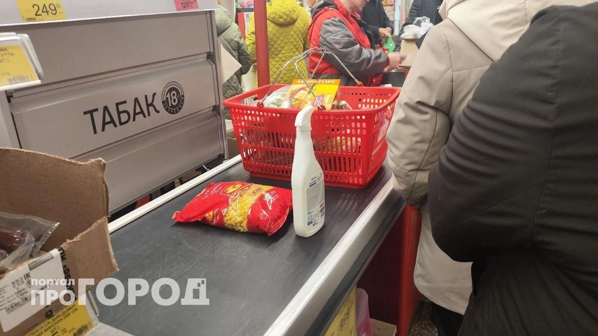 Всегда забираю чек после оплаты покупок: это простая мера безопасности помогает сохранить деньги на карте