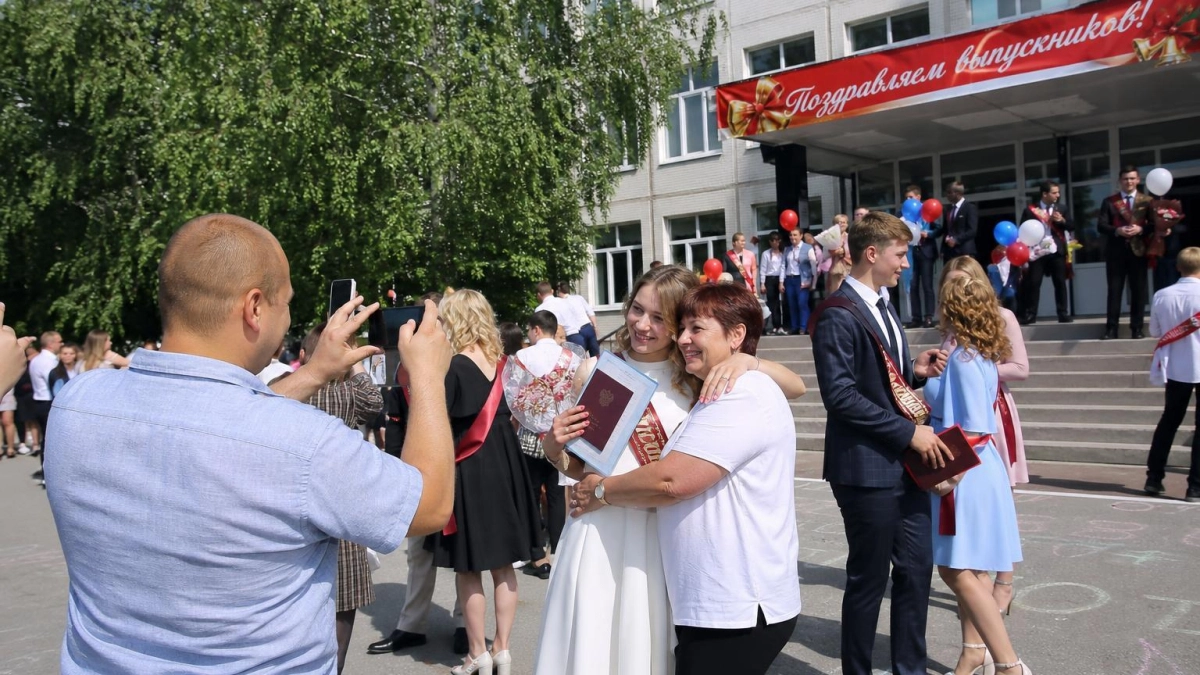 Выпускные в Ростове: 27 июня для 11-х классов, 1 июля — для 9-х