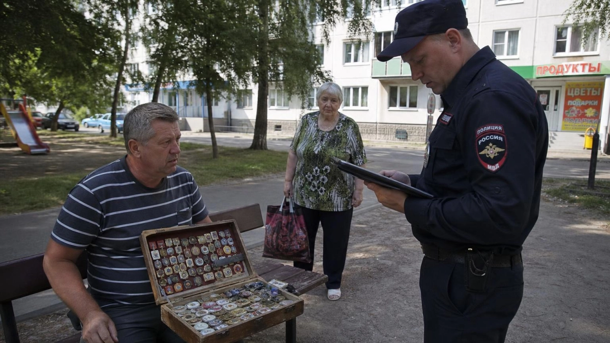 Украинец получил два года колонии за нацистские татуировки и коллекцию