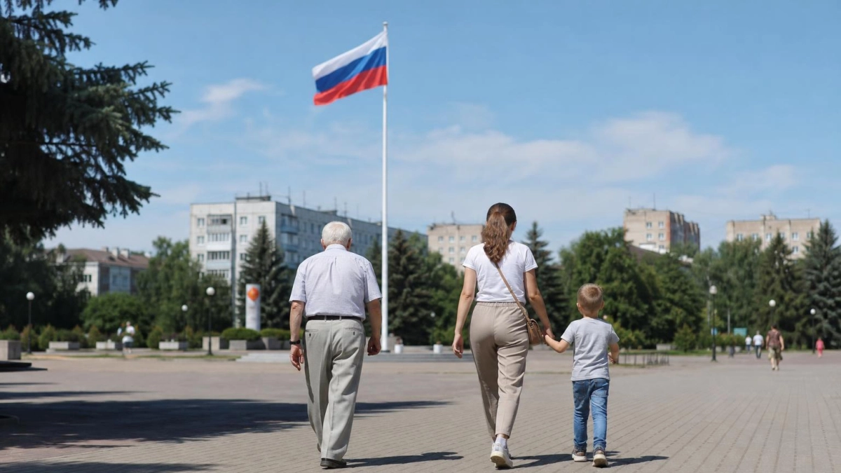 Градоначальник Ростова назвал город частью великого целого в День России
