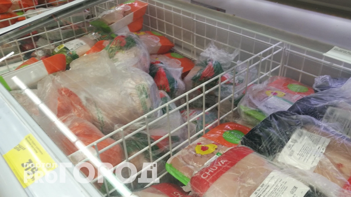 Никогда не покупайте эту часть курицы в супермаркете: повар рассказал о скрытой угрозе для вашего организма
