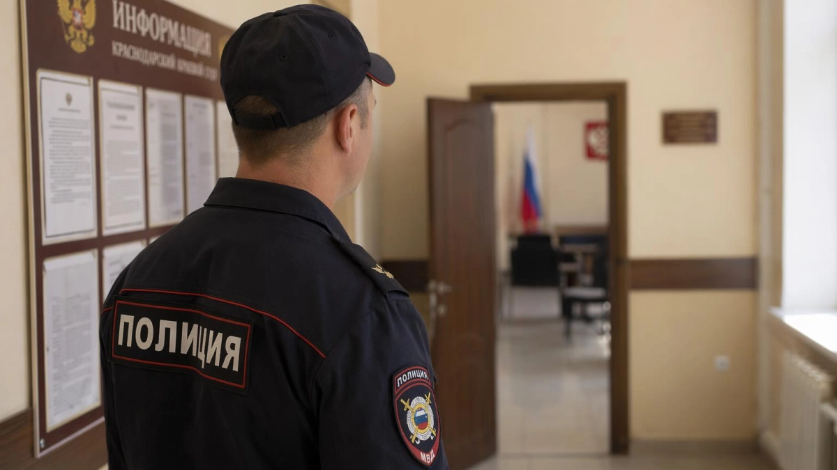 В Таганроге 17-летнего подростка отдали под суд за траты с найденной карты