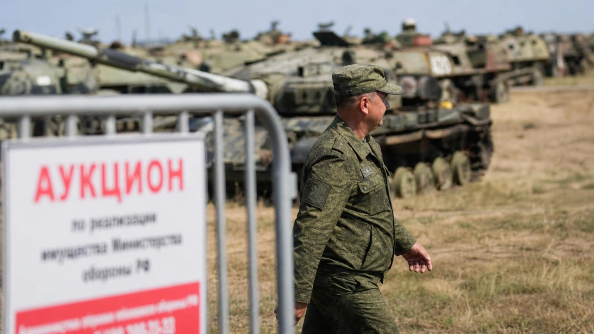 Минобороны выставило на аукцион около 300 единиц бронетехники под Ростовом