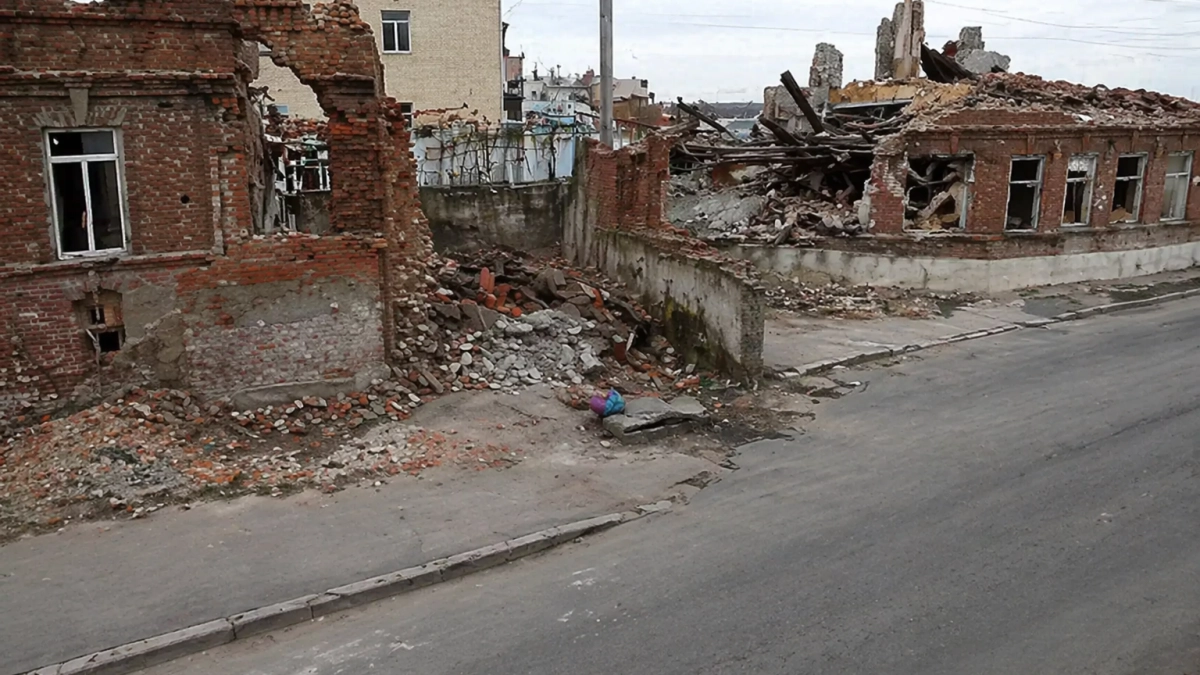В Ростове к середине октября снесут дом, пострадавший при пожаре на Театральном спуске