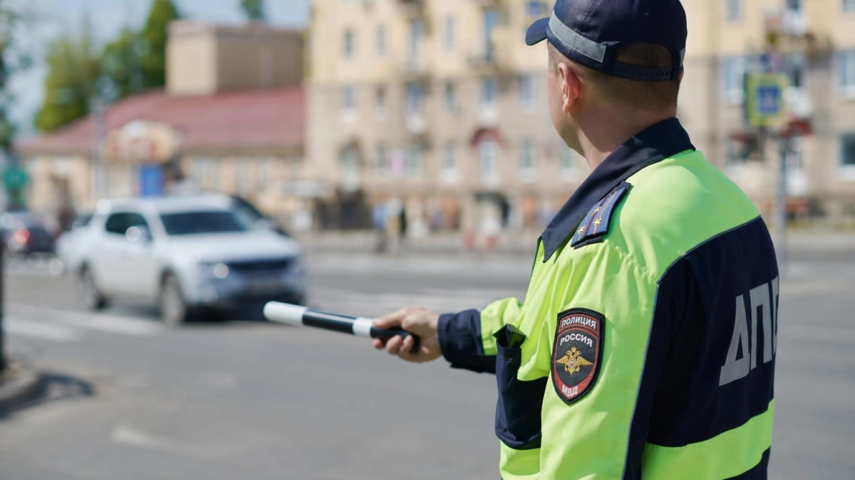 В Белой Калитве Lada Vesta врезалась в ВАЗ при повороте налево