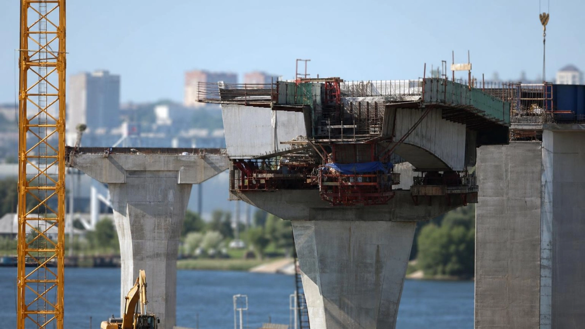 Мост на остров Октябрьский планируют достроить в 2027 году раньше срока