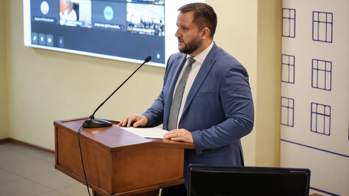 Первым замминистра образования Ростовской области вновь назначен Сергей Анищенков