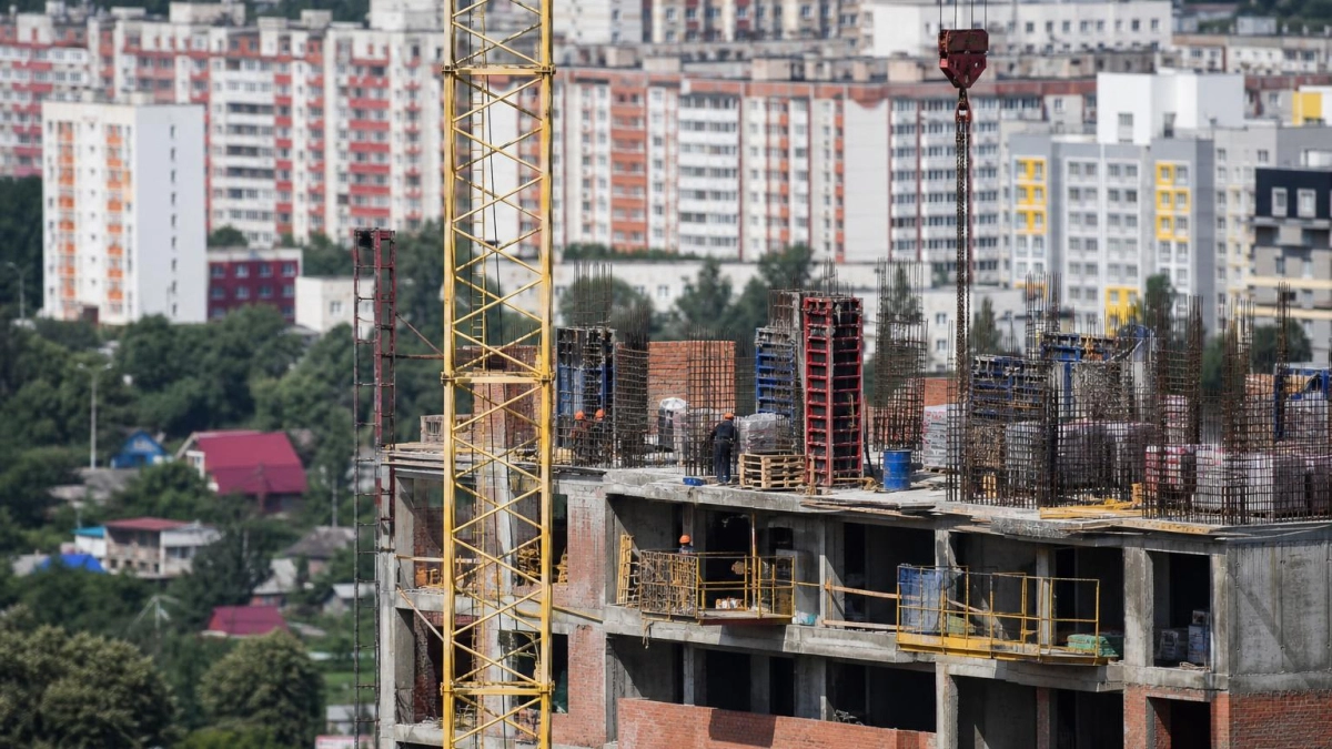 В Ростовской области ввод жилья в 2026 году может снизиться на 13,7%