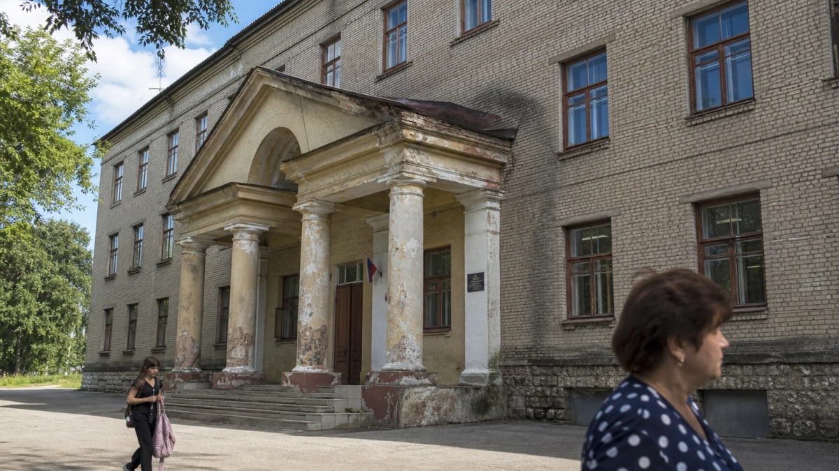 Бастрыкин запросил доклад о школе в Новочеркасске, признанной аварийной еще в 2018 году
