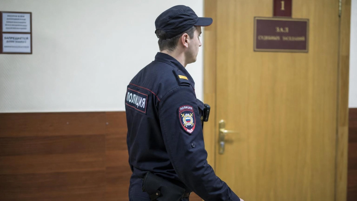 В Сальске 19-летнего дроппера осудили после перевода почти 400 тысяч рублей