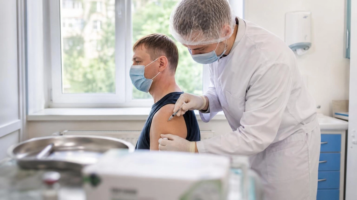 В Таганроге в сентябре начнут прививать от гриппа до 60% жителей