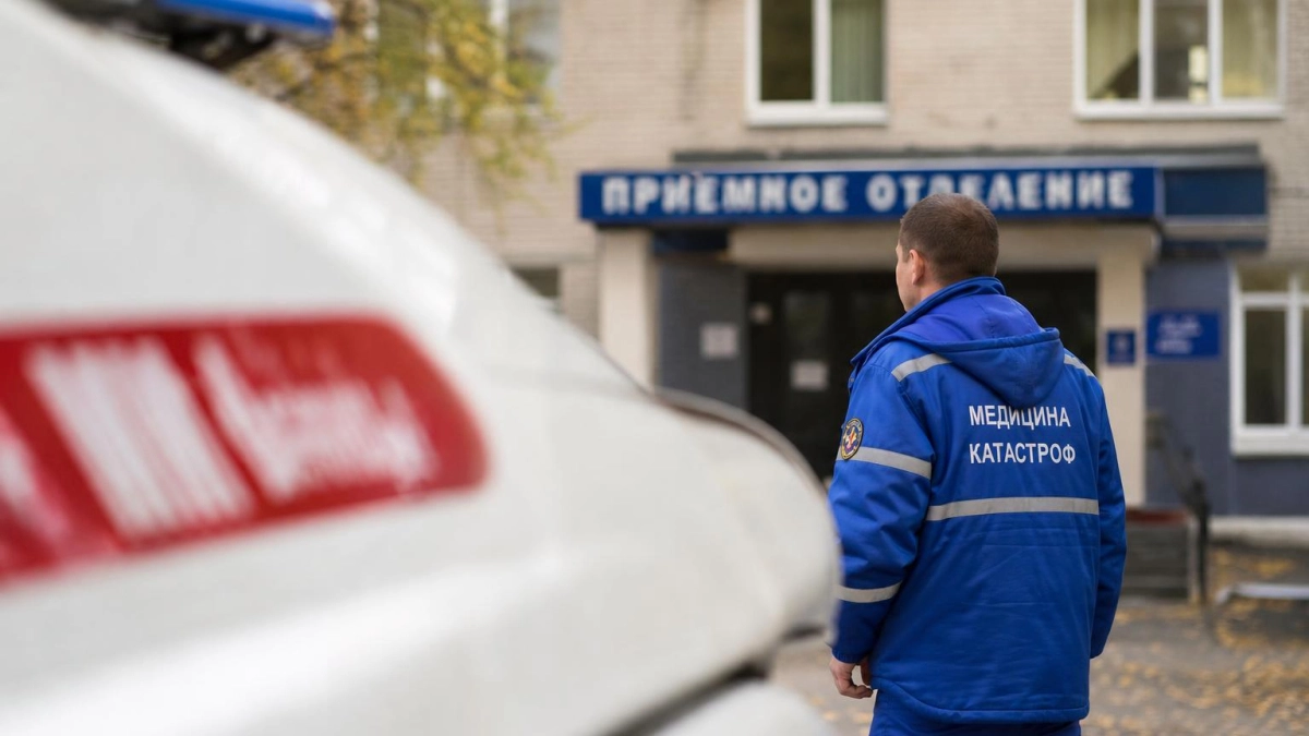 Пострадавшую при атаке БПЛА четырехлетнюю девочку спецбортом доставили в Москву