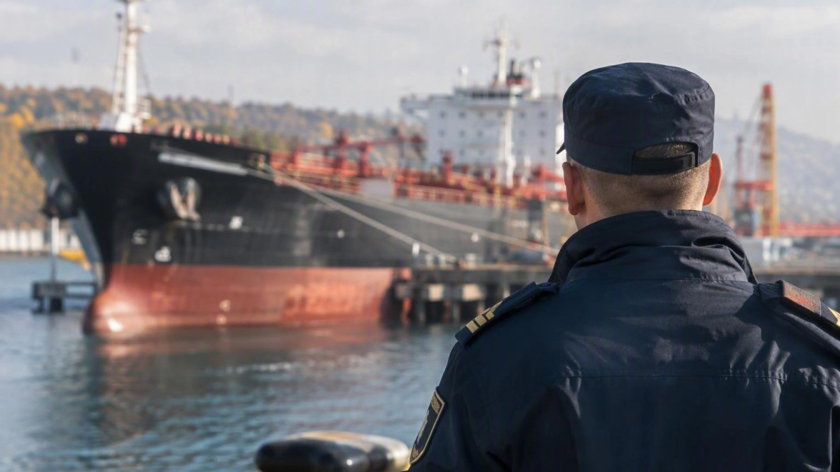 Мать погибшего моряка с танкера «Бавлы» признали потерпевшей после сообщений о задержке