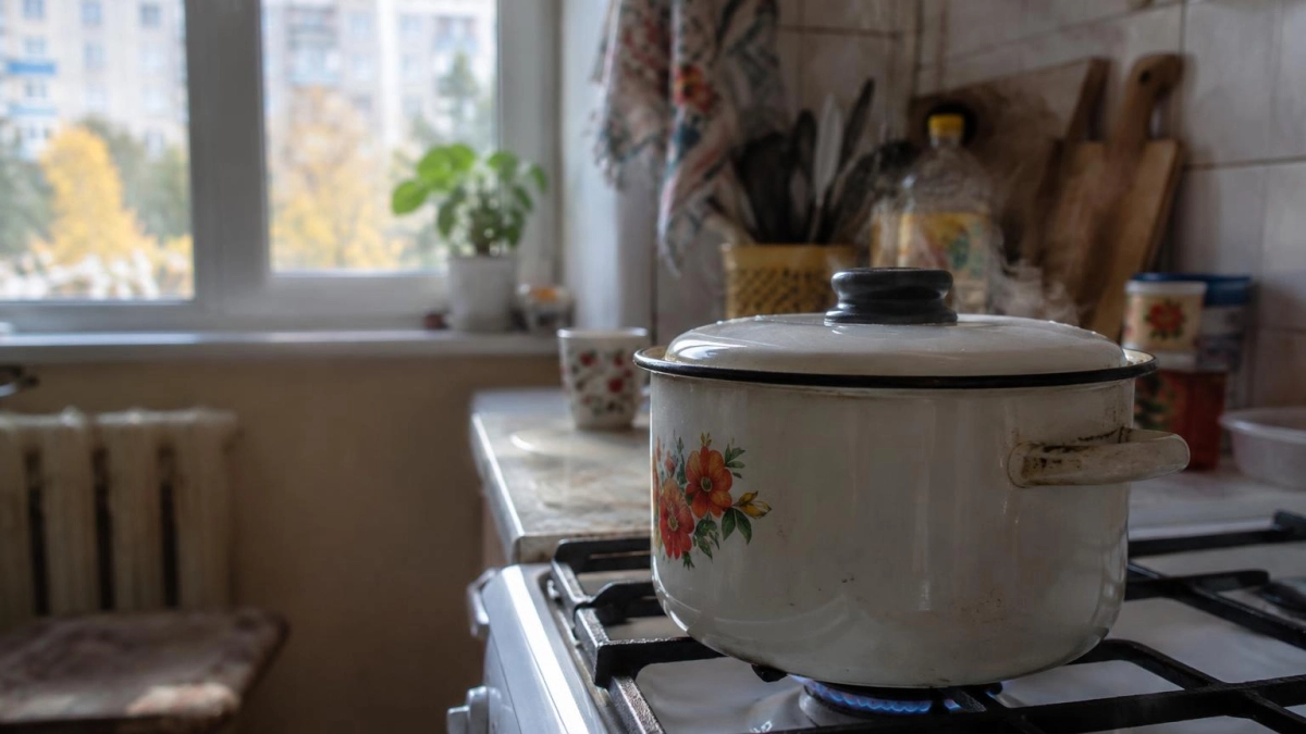 Жители дома в Ростове два месяца без горячей воды обратились к президенту