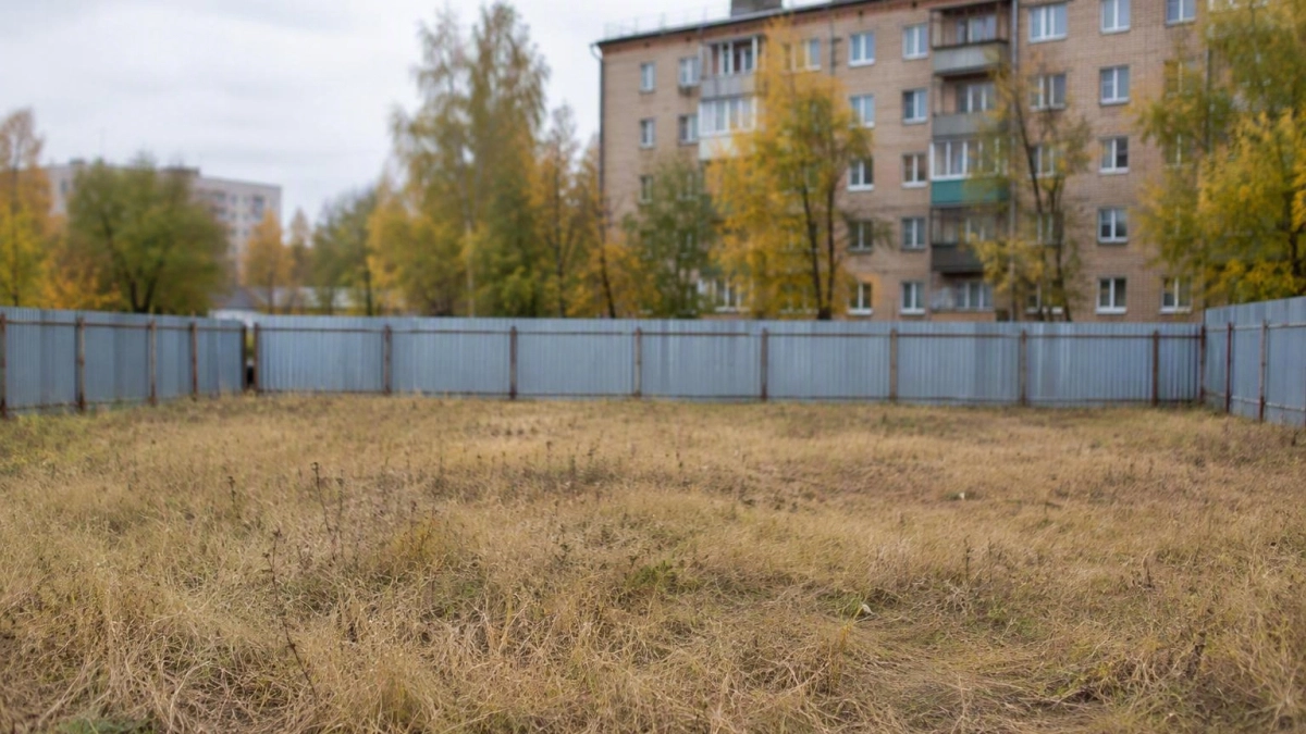 В Ростове третий год не могут продать участок в Кривошлыковском за 7 млн