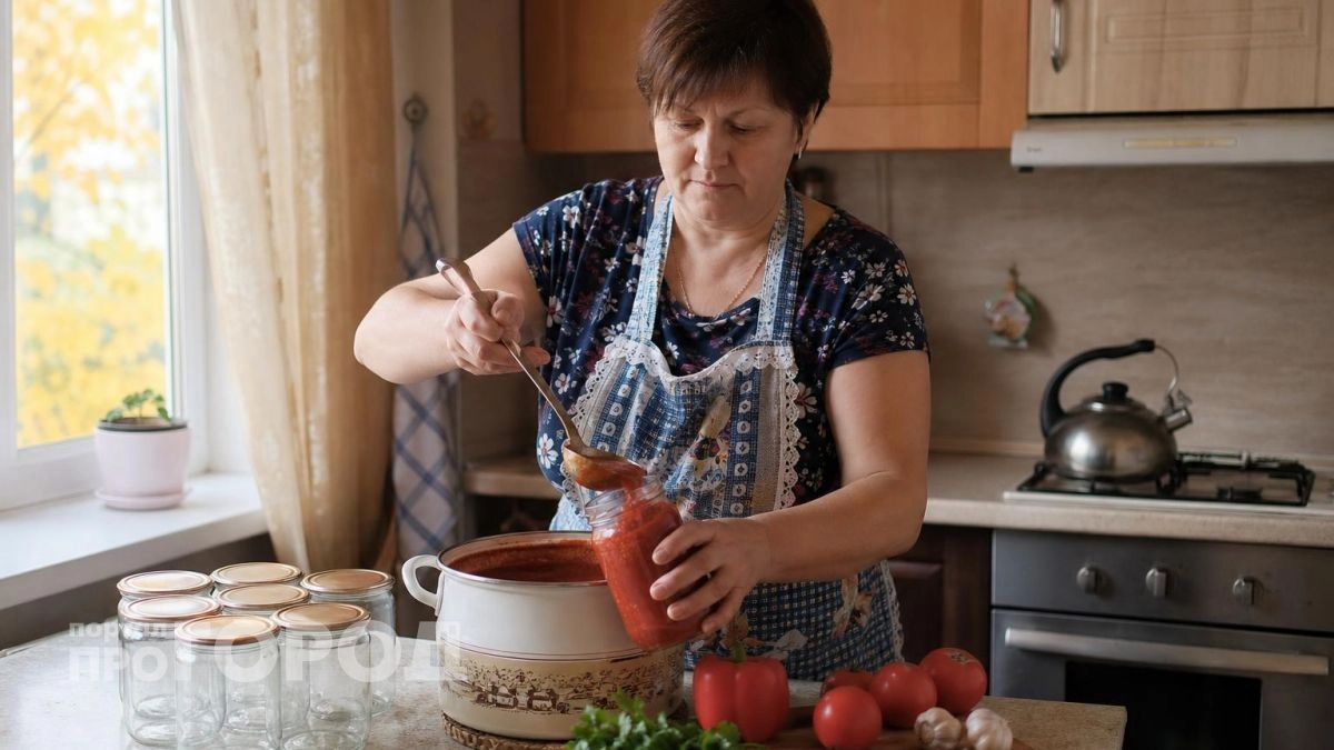 Больше не покупаю магазинные соусы: нашла рецепт сацебели, который делает любое блюдо в разы вкуснее