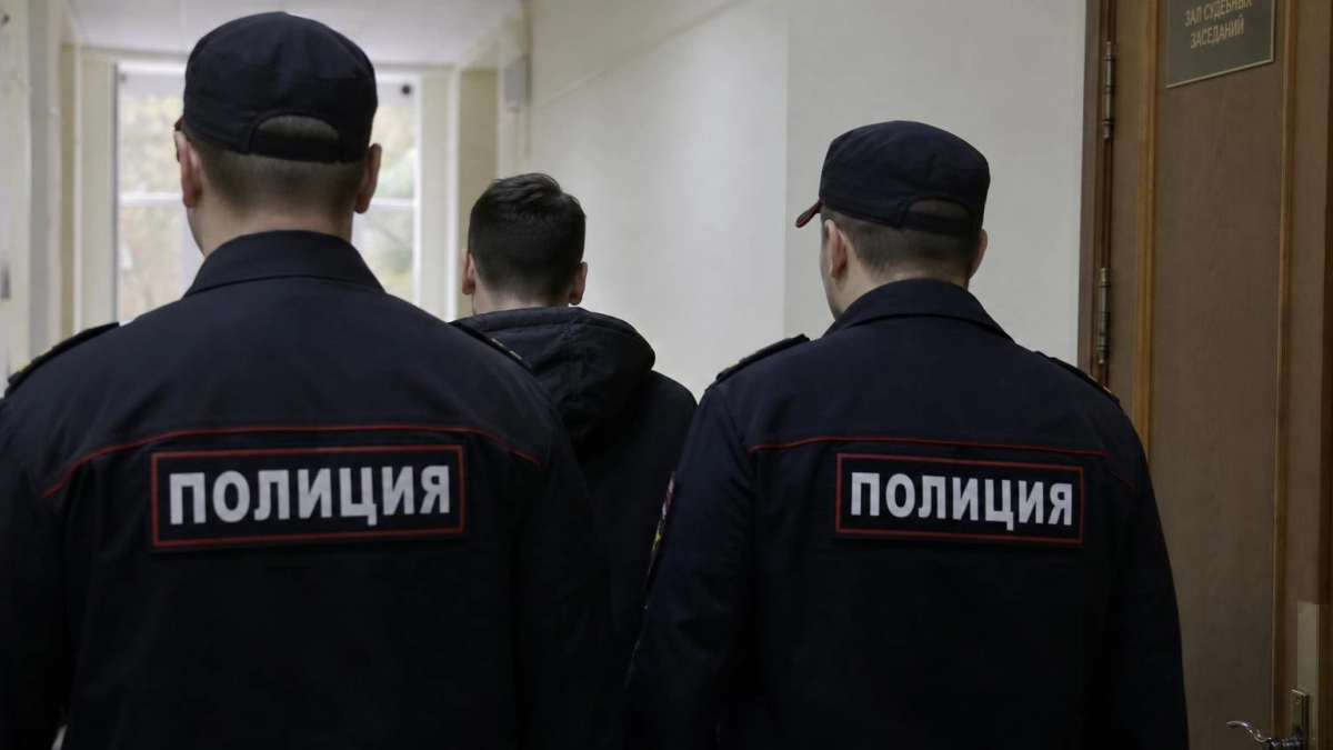 Обвиняемый в смерти роженицы врач в суде извинился и объяснил подмену лекарства