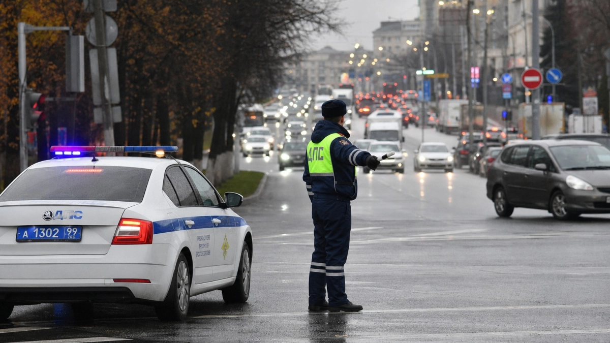 В Ростове авария с каршерингом сковала проспект Нагибина от Нариманова до Ленина