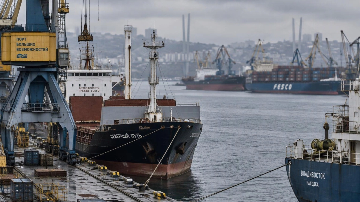 В Ростове рассмотрят дело капитана о покупке экзамена по правилам столкновения судов